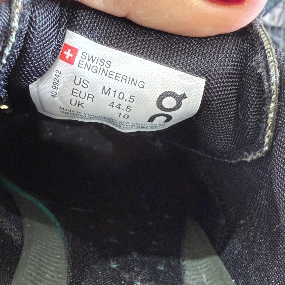 On Running Cloud X Men's Khaki Athletic Shoes - Picture 5 of 5